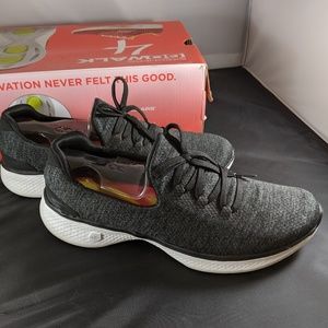 Skechers Performance Go Walk 4 Slip On Sneakers